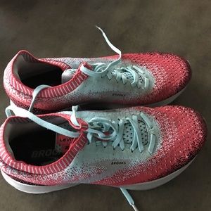 Brooks Levitate 2